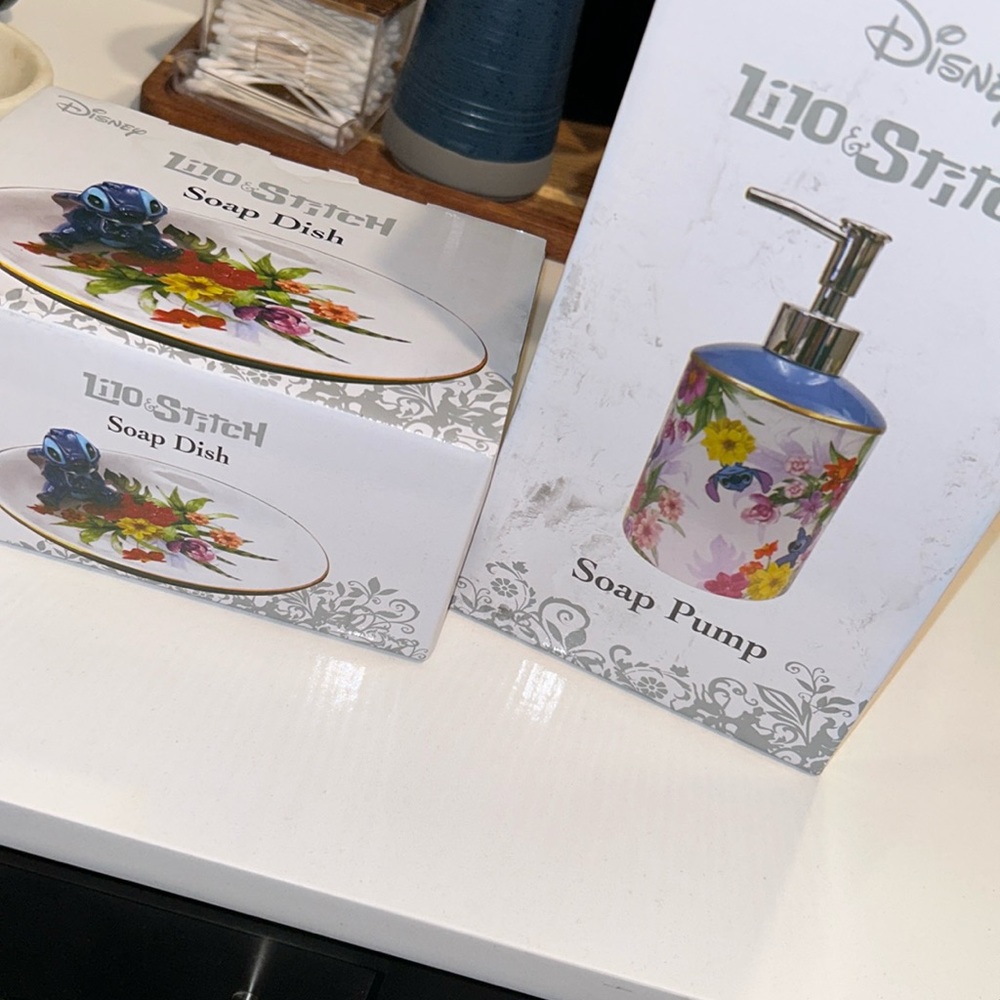 Lilo & Stitch Soap Pump and Dish set
